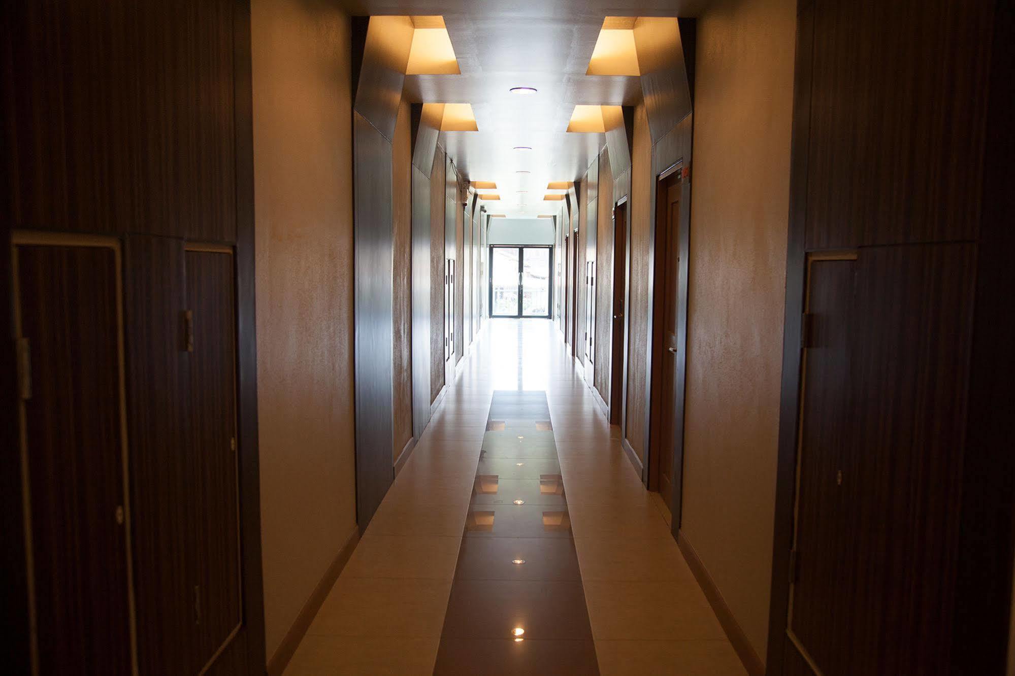 Morage Hotel Пхитсанулок Экстерьер фото