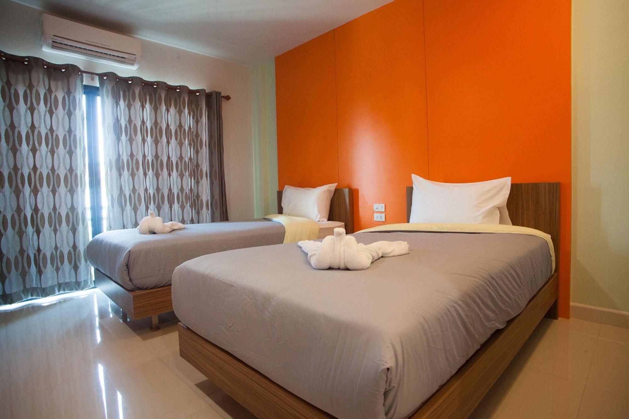 Morage Hotel Пхитсанулок Экстерьер фото